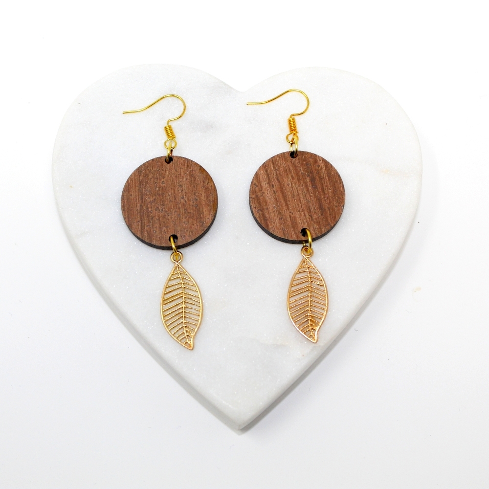 ✨Wooden Leaf Earrings ✨